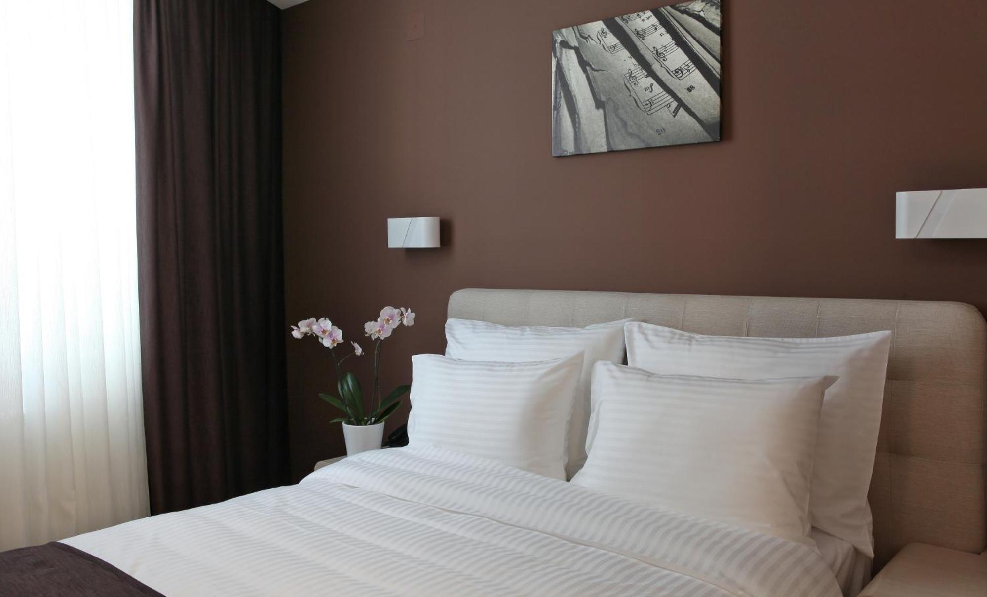 Garni Hotel Aveny Čačak Cameră foto